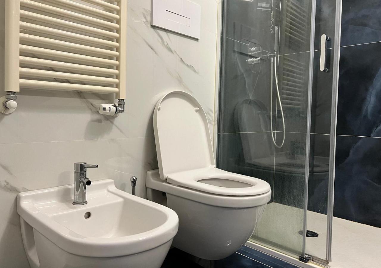 La Casa Di Charlie - Stazione Centrale Milano Exteriör bild